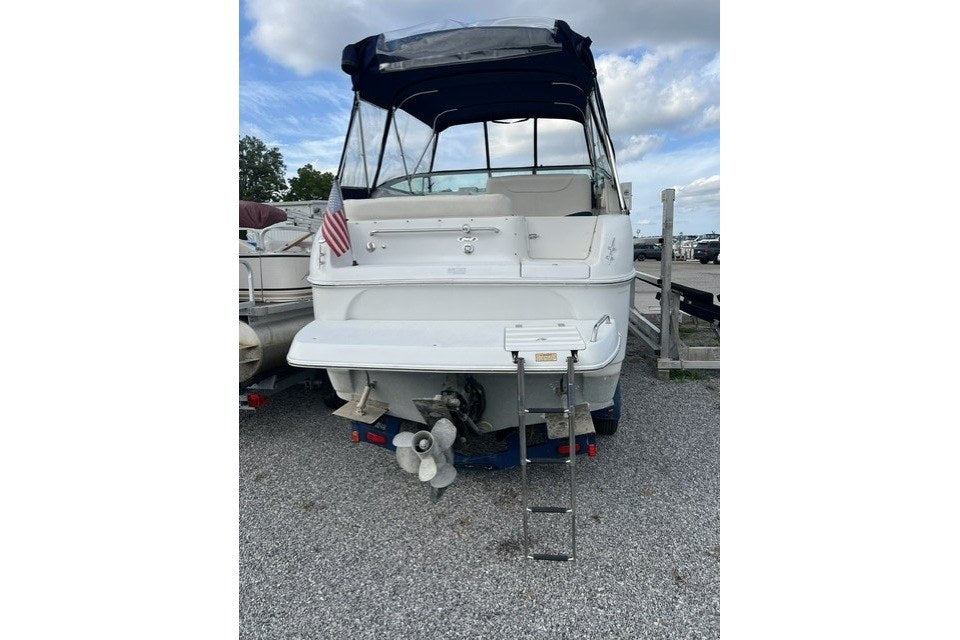2003 Crownline 242 CR