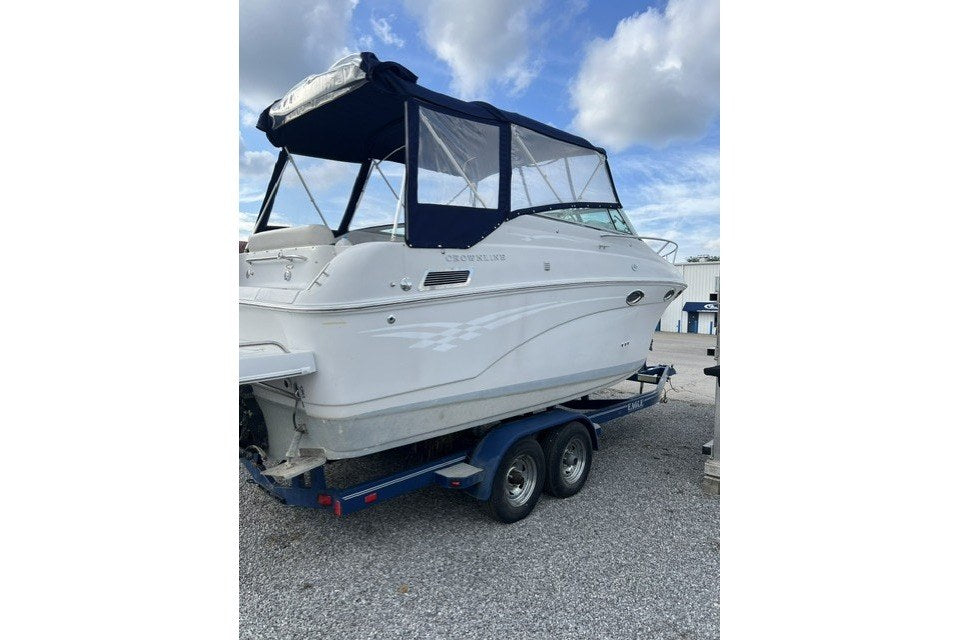 2003 Crownline 242 CR