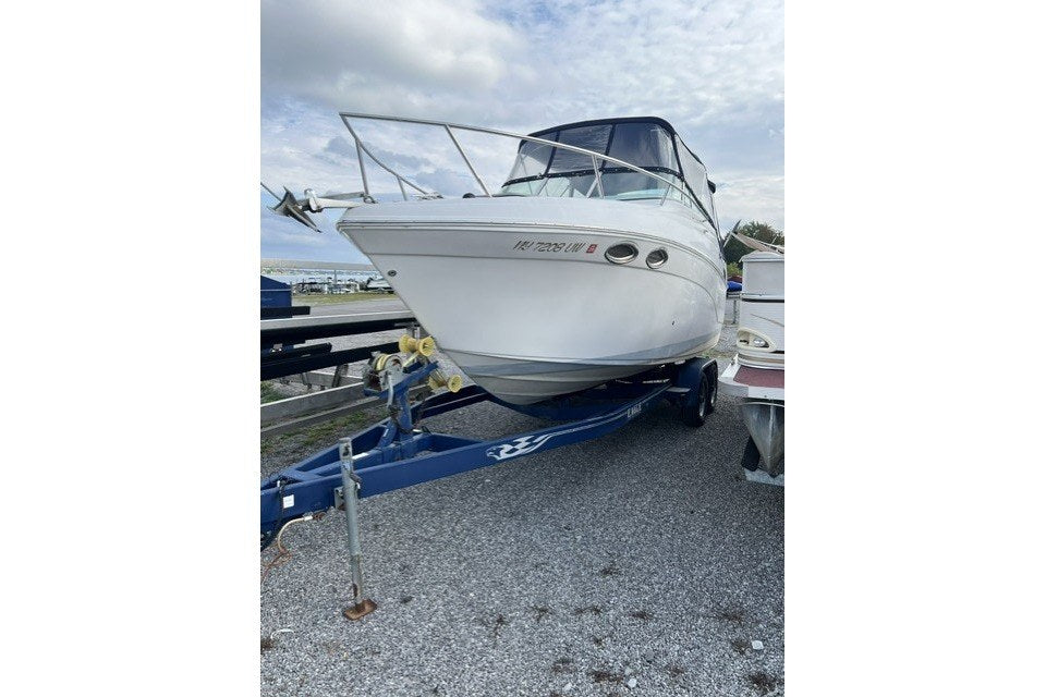 2003 Crownline 242 CR