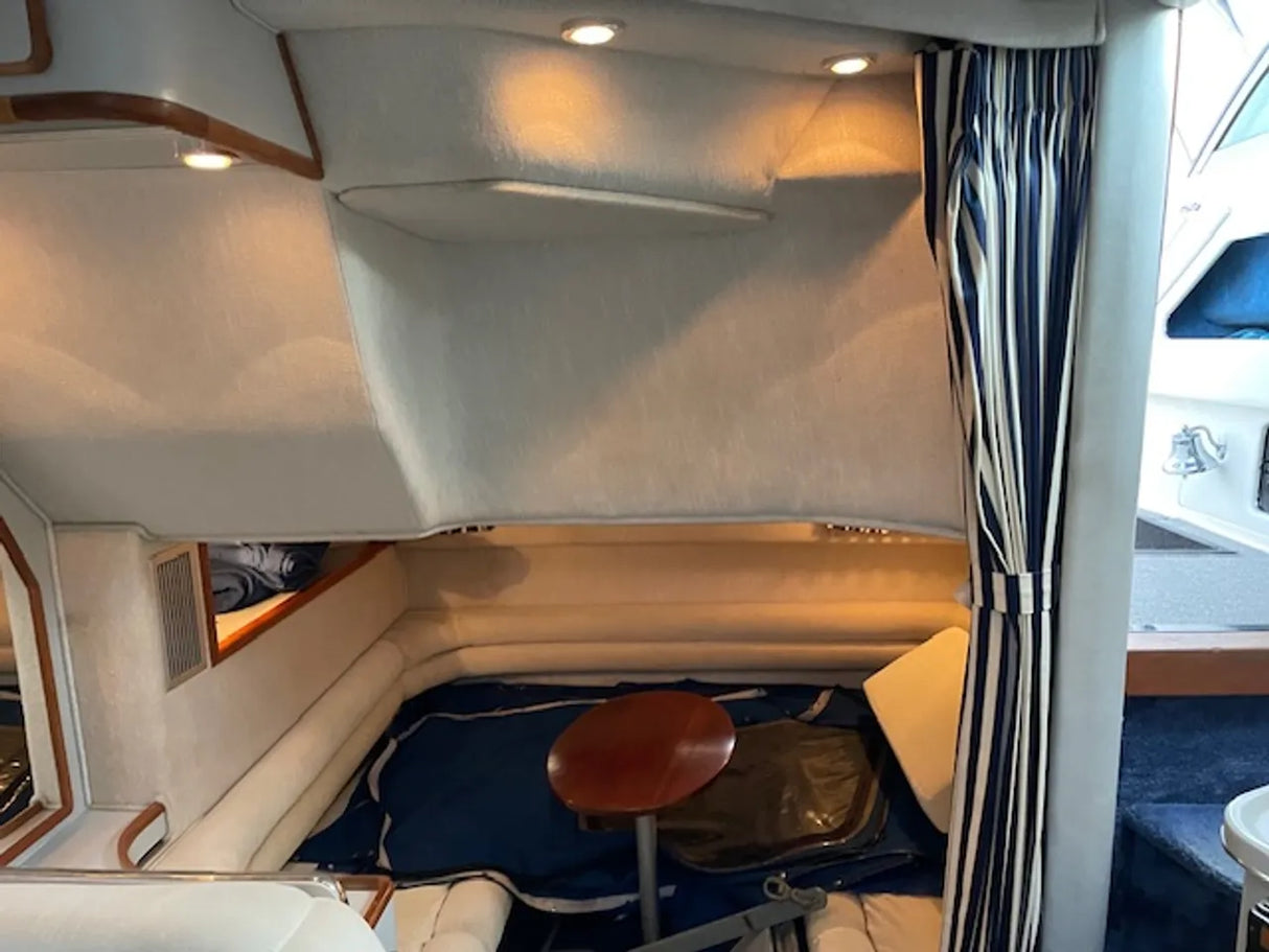 1990 Sea Ray 350 Sundancer 39.417 feet, Grand Island, New York #10