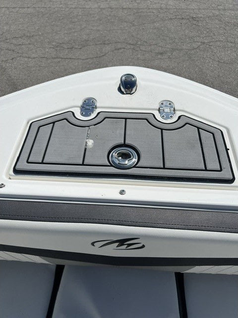 2019 Monterey M-22