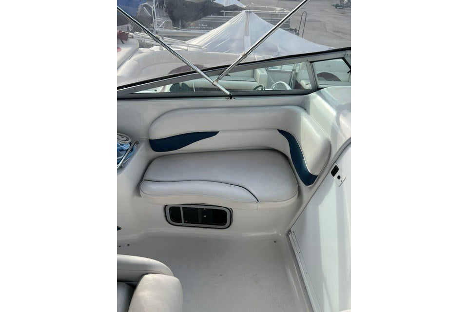 2003 Crownline 242 CR