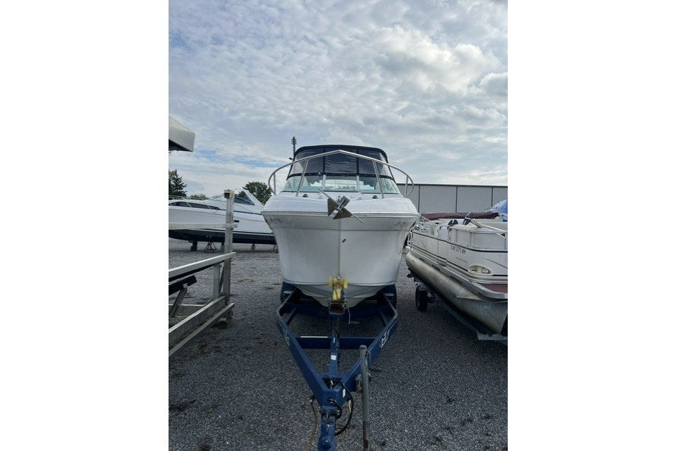 2003 Crownline 242 CR
