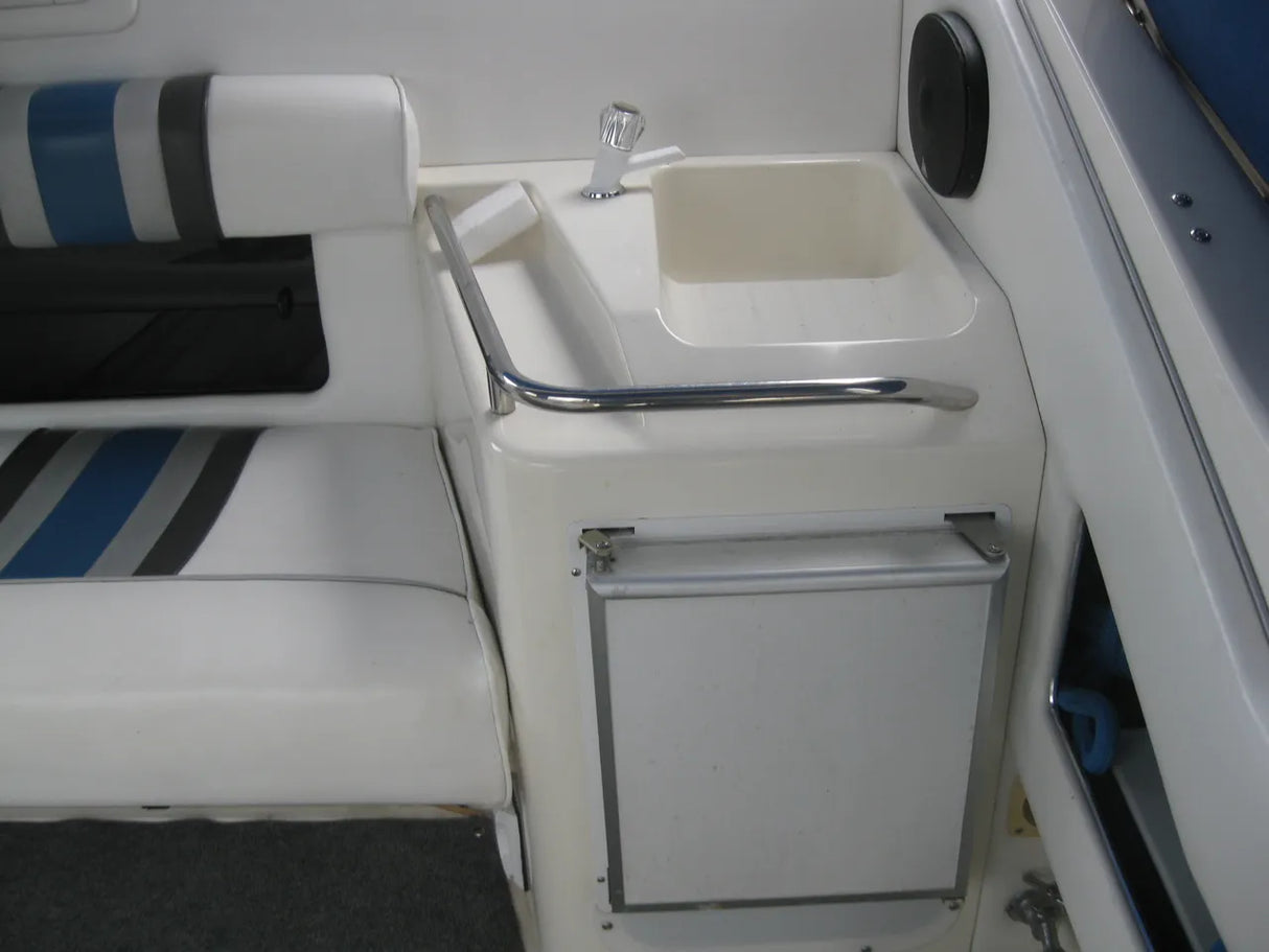 1990 Sea Ray 350 Sundancer 39.417 feet, Grand Island, New York #17