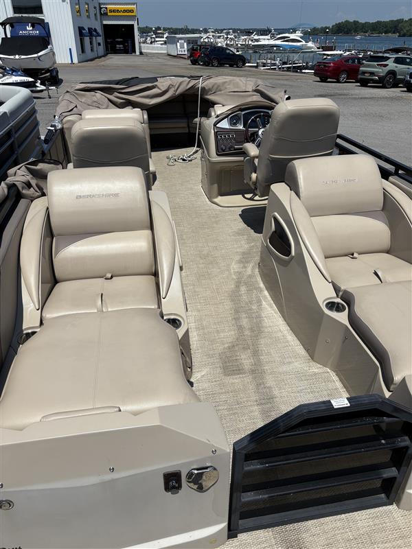 2018 Berkshire 25' Tri-Toon
