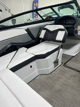 2023 Monterey 238SS Super clean and well maintained under 100 hours!