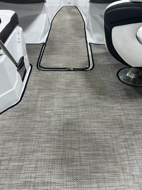 2023 Monterey 238SS Super clean and well maintained under 100 hours!