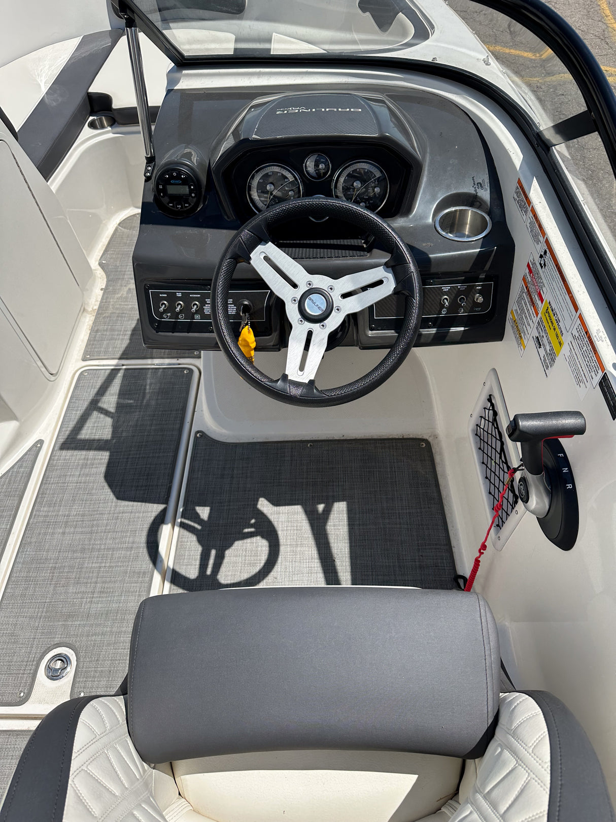 2020 Bayliner VR5