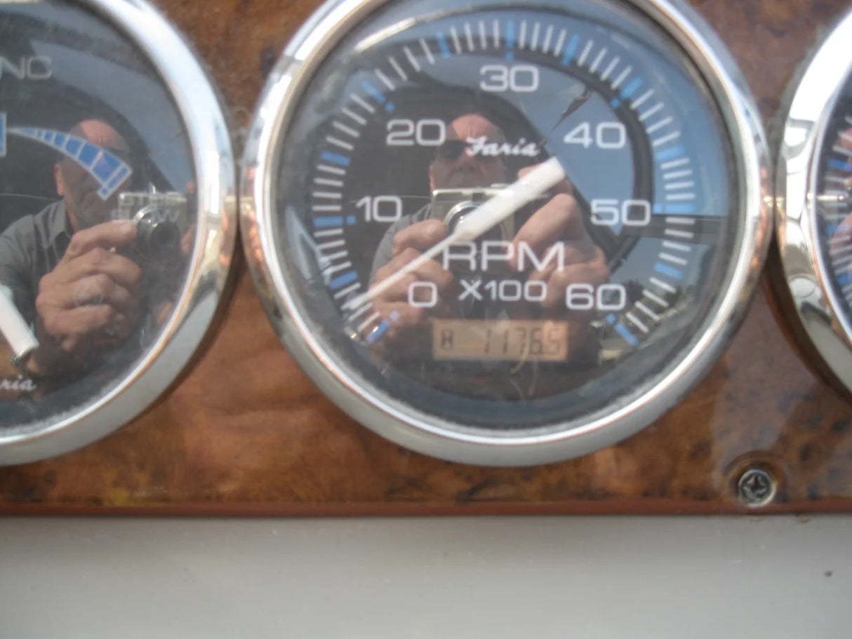 1998 Regal 2760 Commodore 27.0 feet #17
