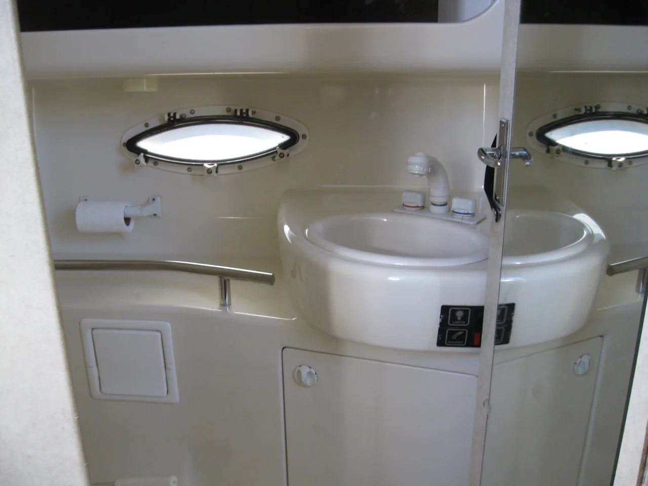 2000 Bayliner 3055 Ciera 31.5 feet, Grand Island, New York #38