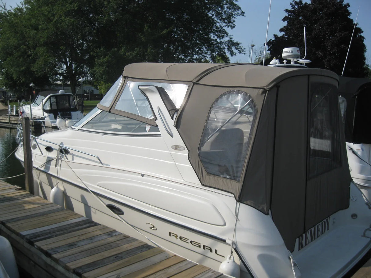 1998 Regal 2760 Commodore