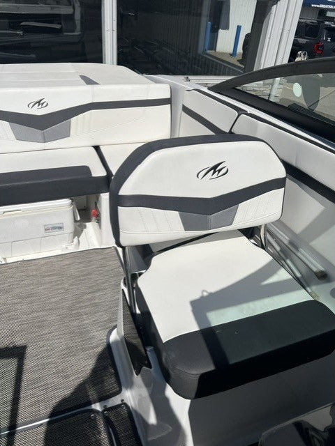 2019 Monterey M-22