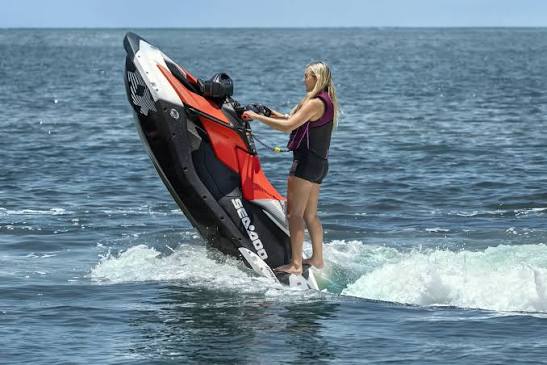 2026 Sea-Doo Spark Trixx for 3 + iBR and Audio in option